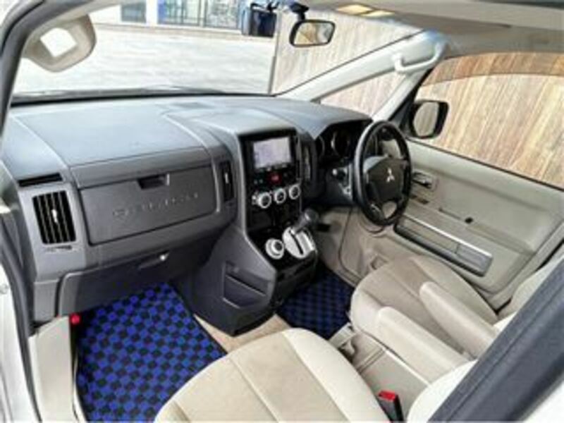 DELICA D5