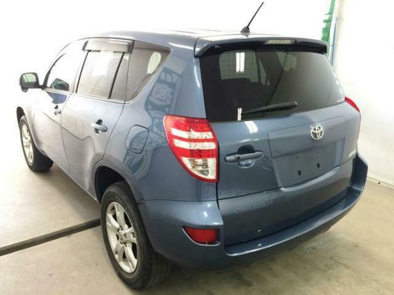 RAV4-1