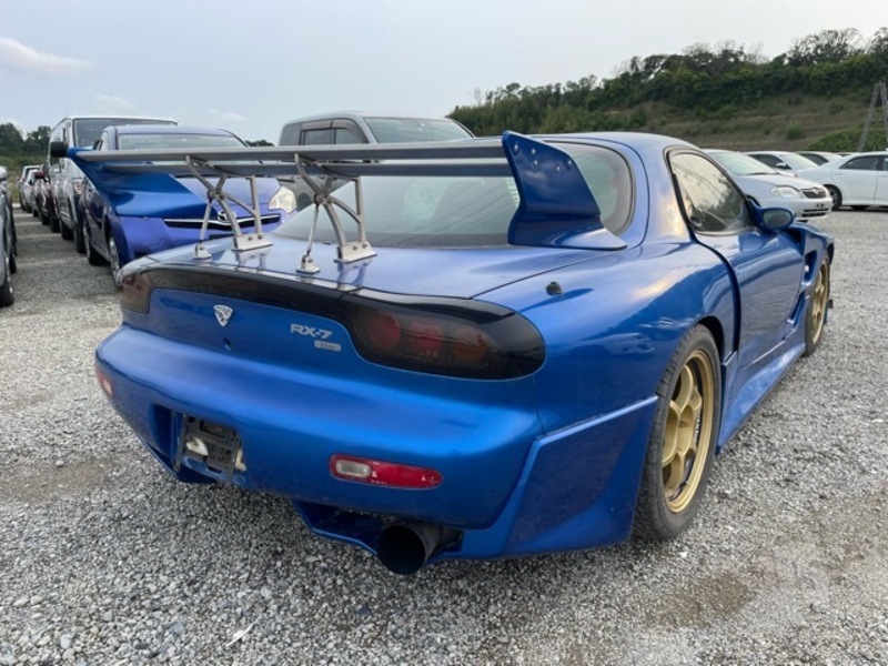 EFINI RX-7