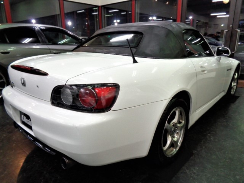 S2000-19