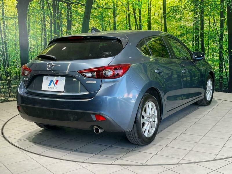Axela Sport
