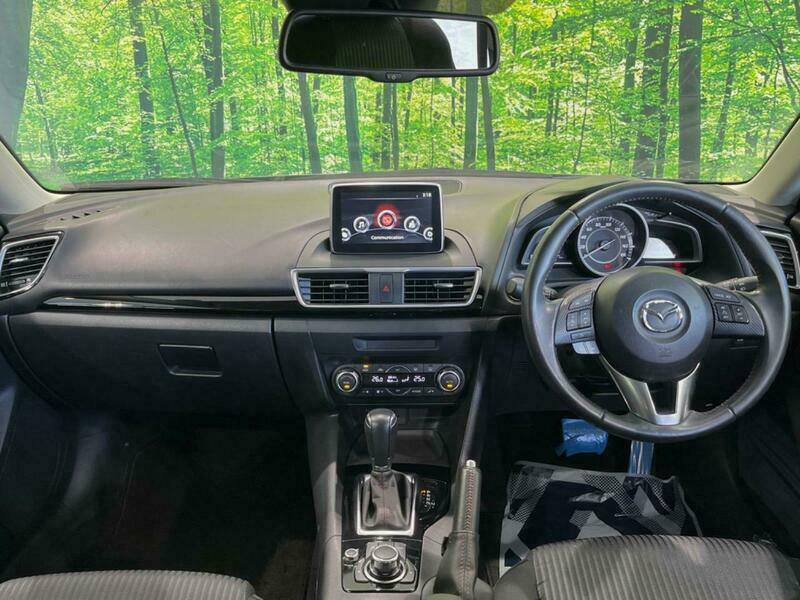 Axela Sport