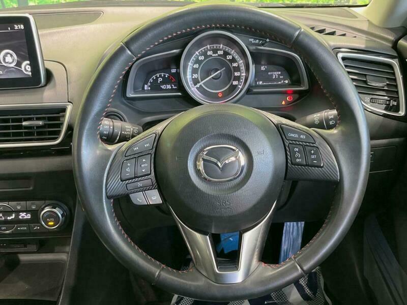Axela Sport