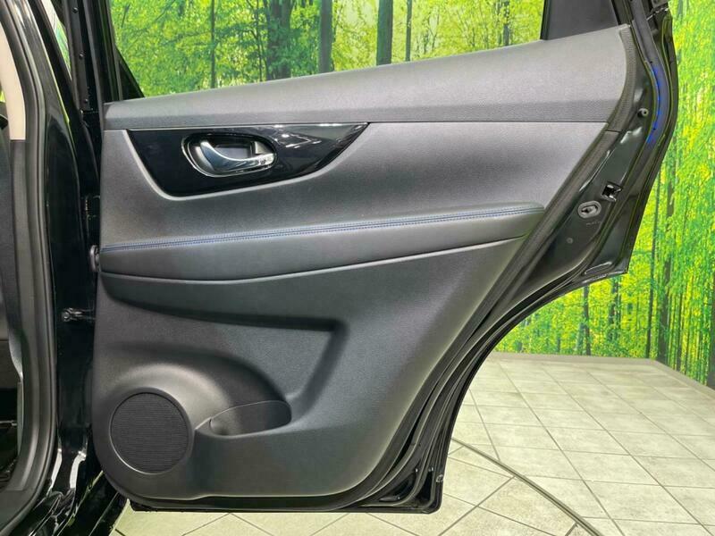 X-TRAIL-71