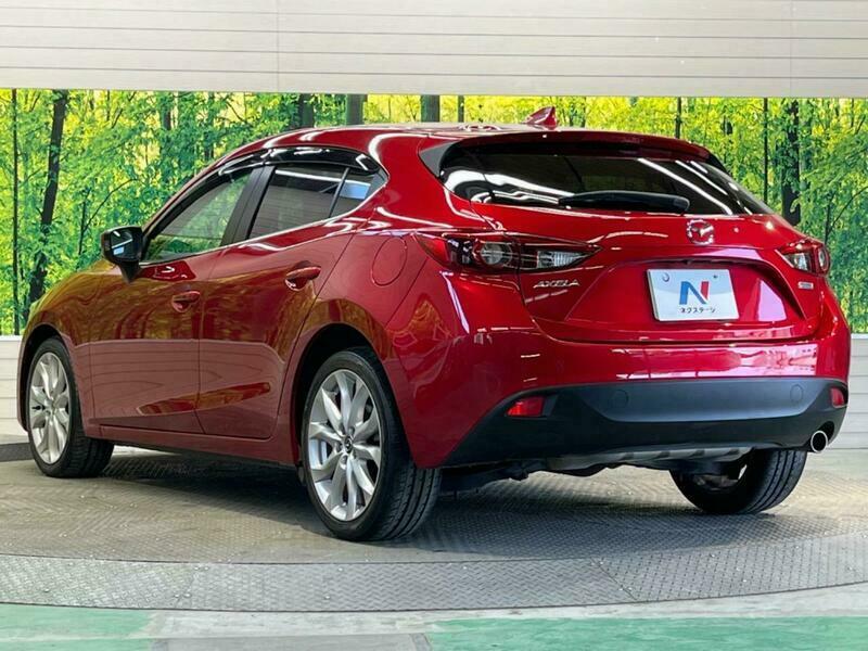 Axela Sport