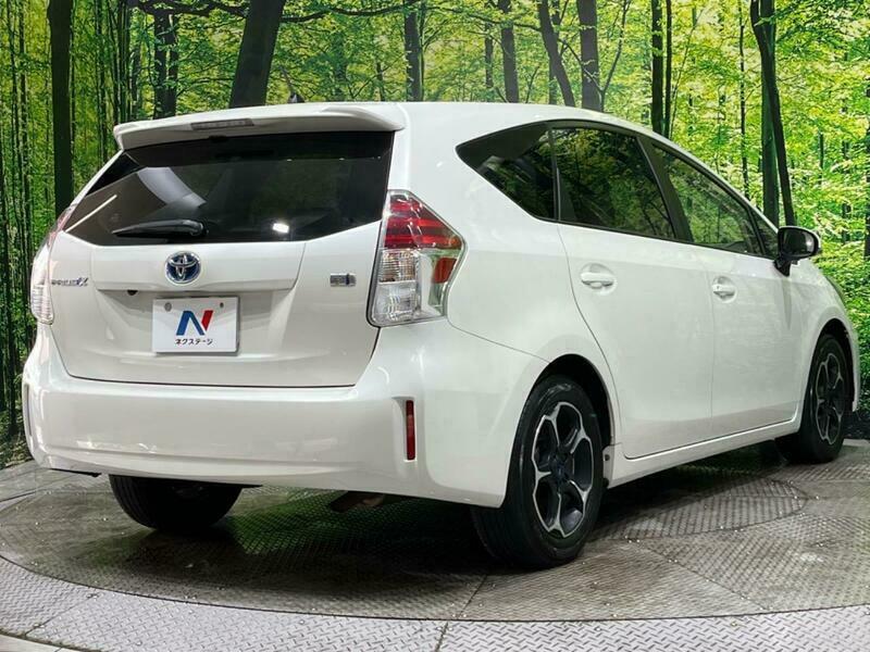 PRIUS ALPHA