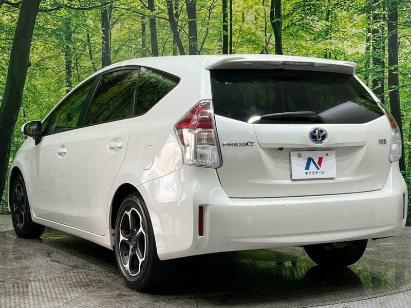 PRIUS ALPHA