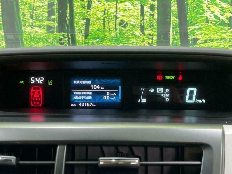 PRIUS ALPHA