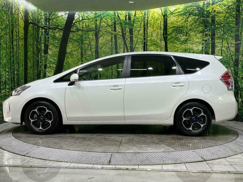 PRIUS ALPHA