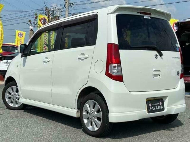 WAGON R-12