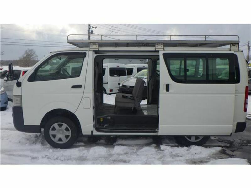 HIACE-23