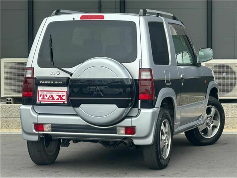 PAJERO MINI