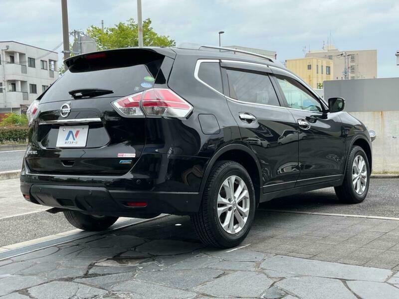 X-TRAIL-42