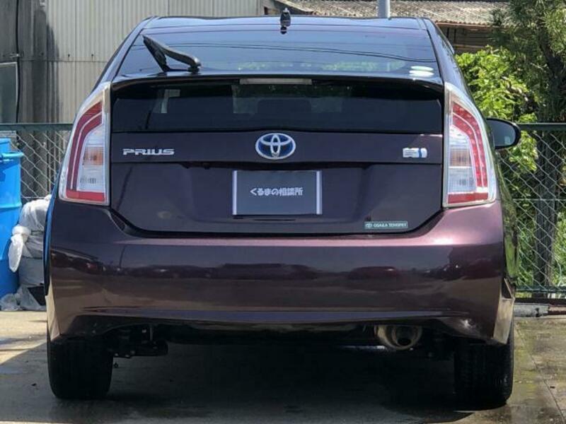 PRIUS-6