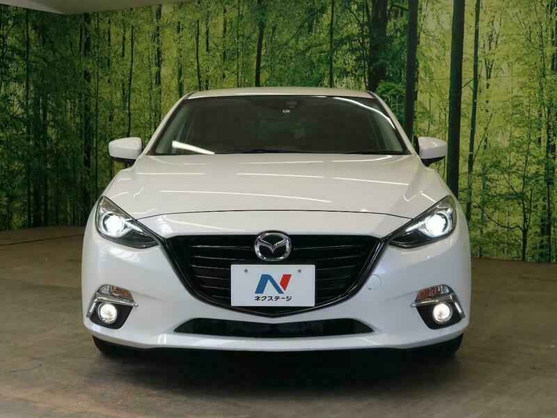 Axela Sport