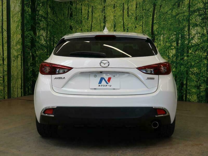 Axela Sport