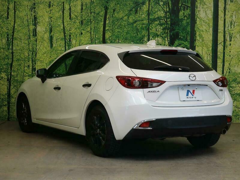 Axela Sport