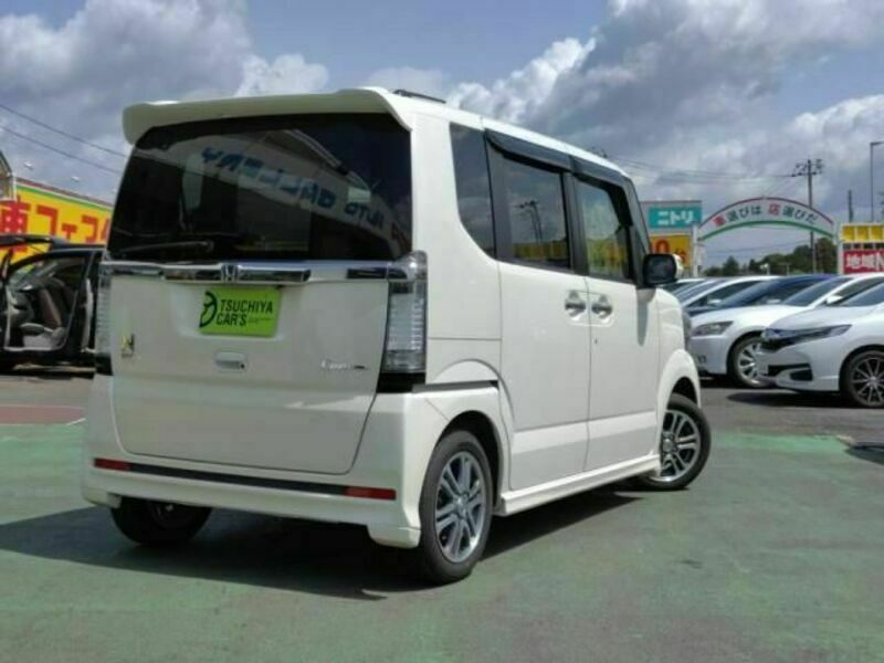 N BOX CUSTOM