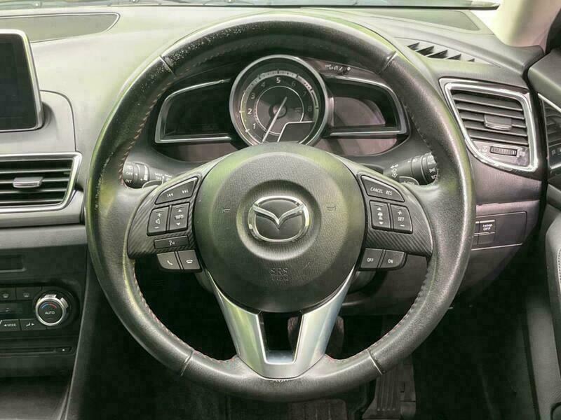 Axela Sport