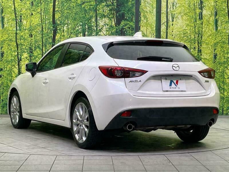 Axela Sport