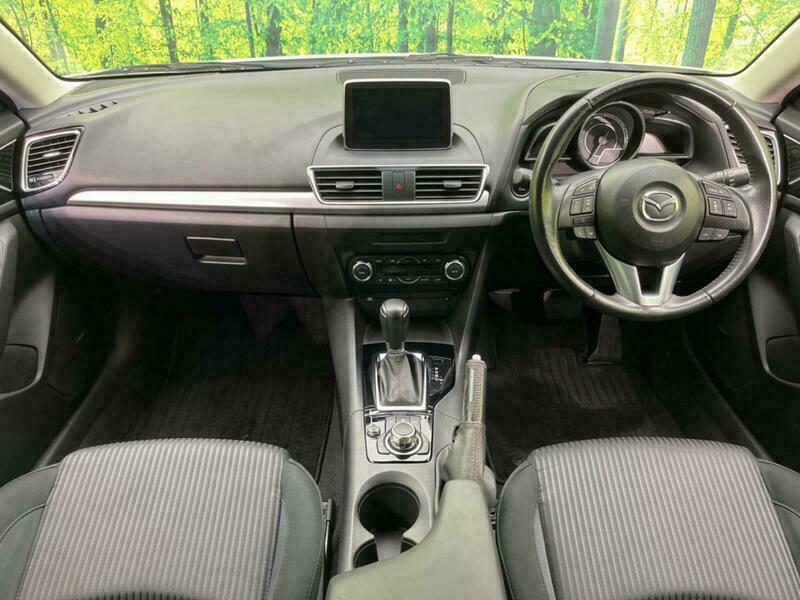 Axela Sport