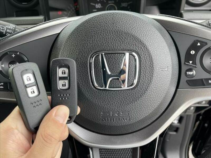 N-VAN
