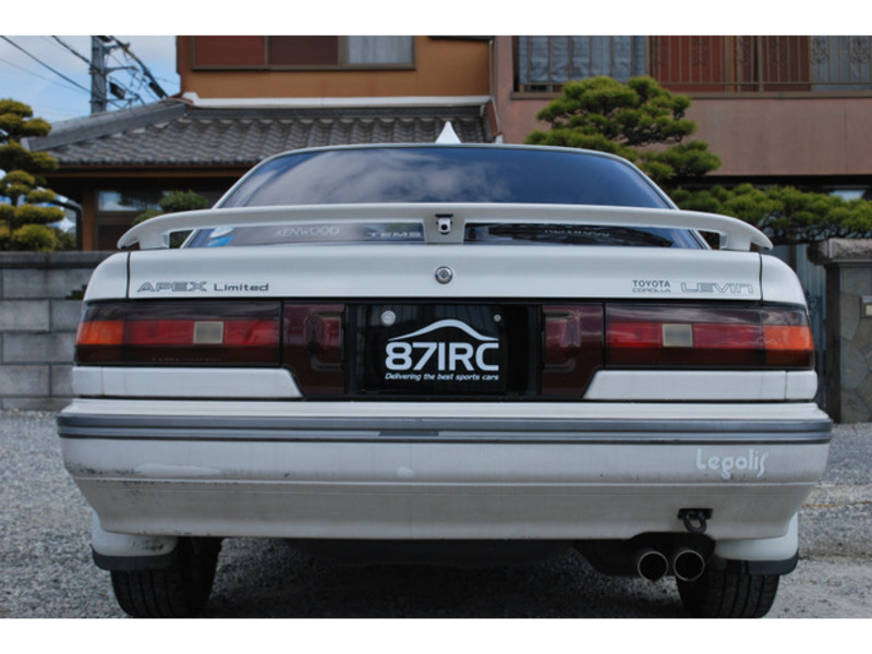 COROLLA LEVIN