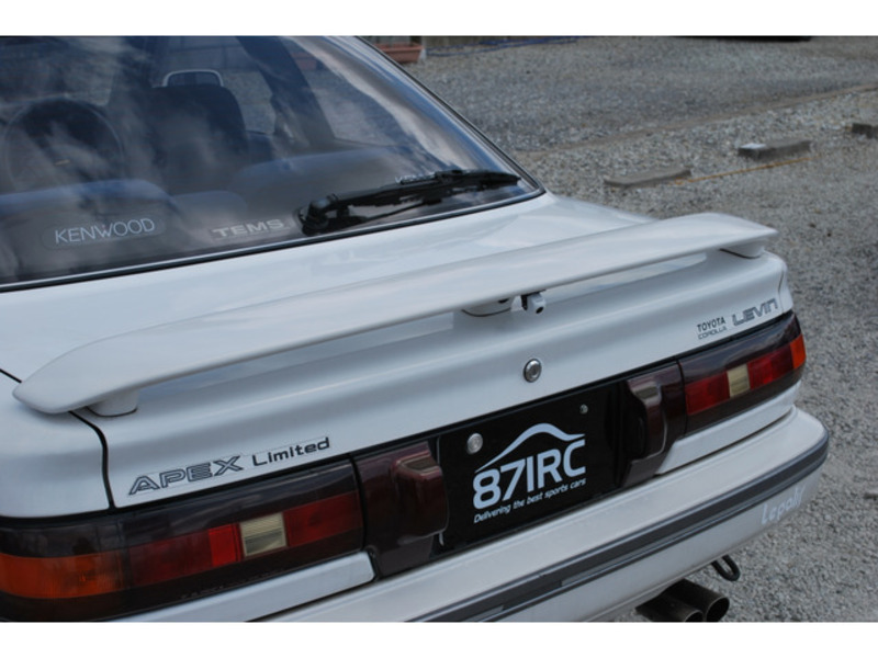 COROLLA LEVIN