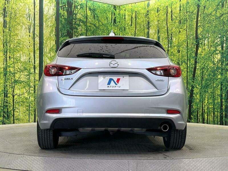 Axela Sport