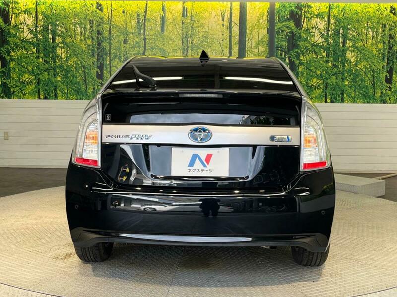 PRIUS PHV