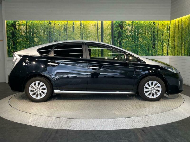 PRIUS PHV