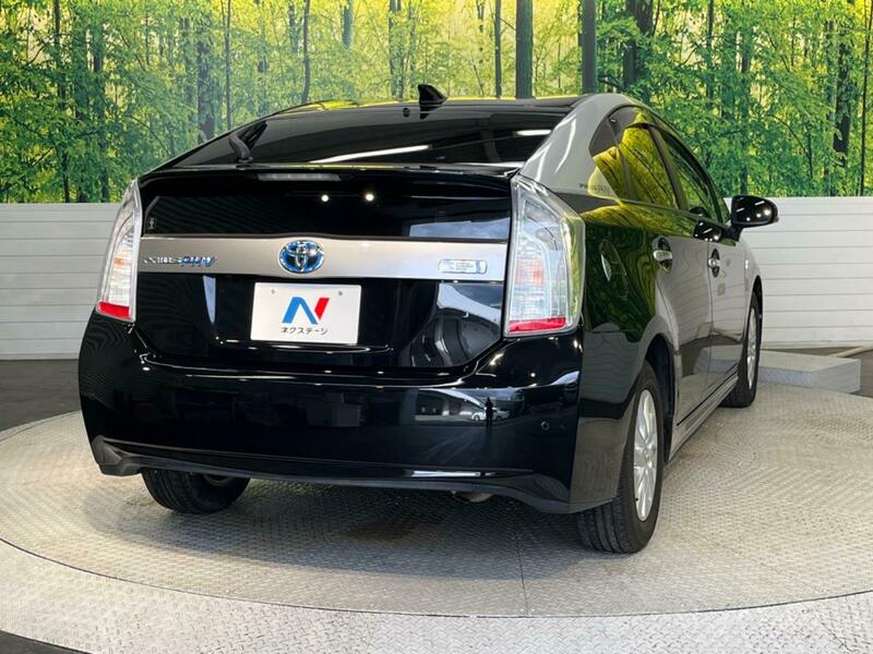 PRIUS PHV