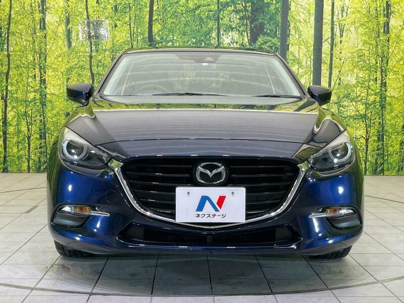 Axela Sport