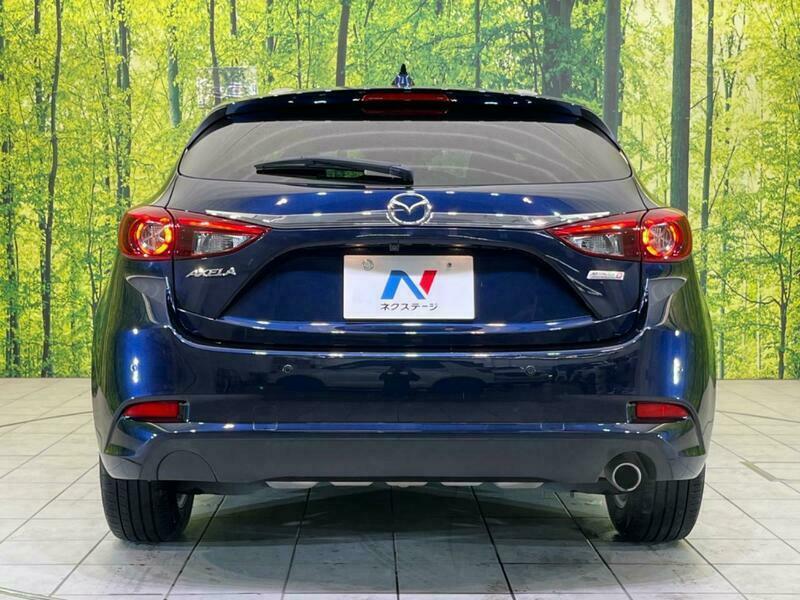 Axela Sport