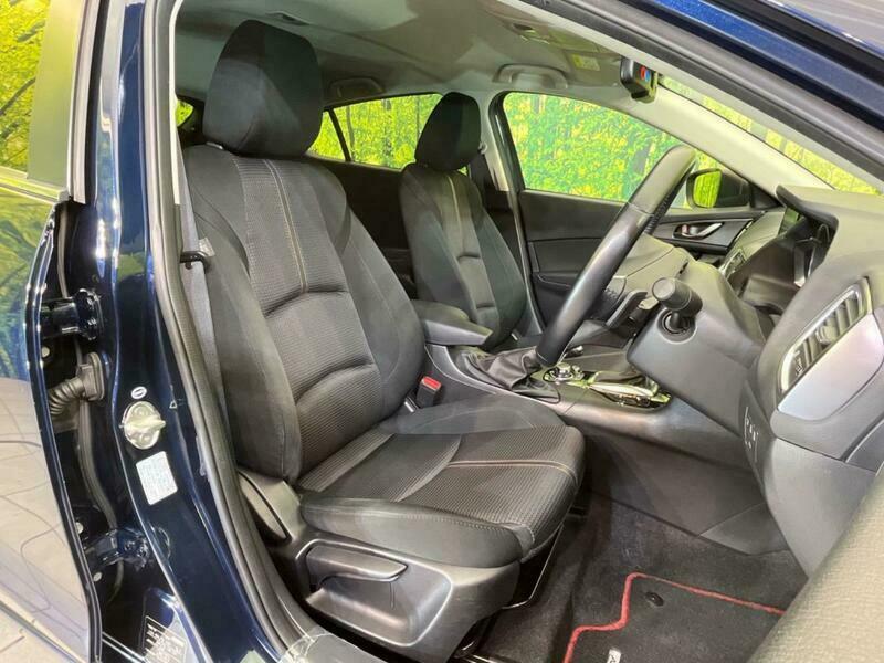 Axela Sport