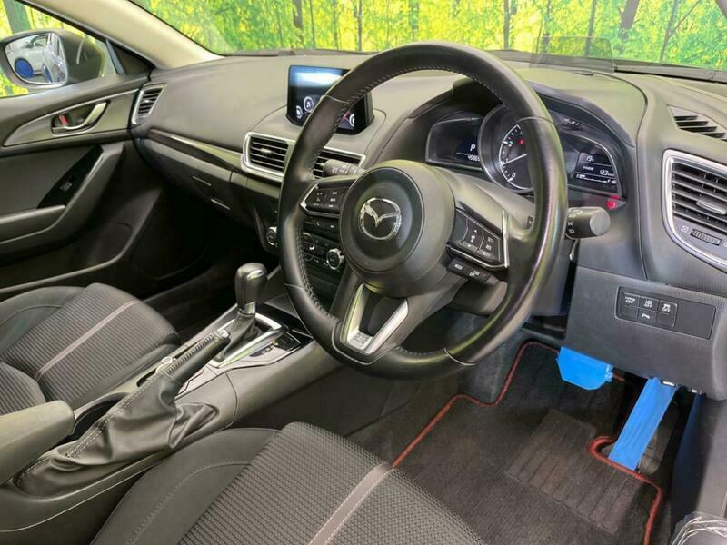 Axela Sport