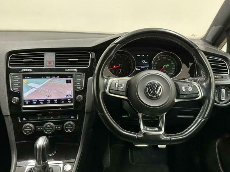 GOLF VARIANT