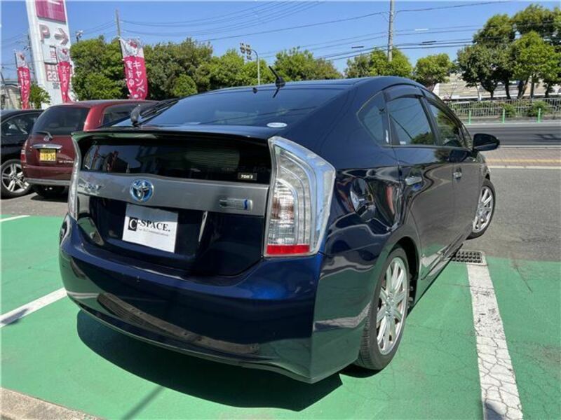 PRIUS PHV