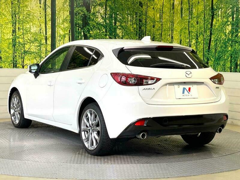 Axela Sport