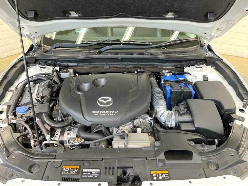 Axela Sport