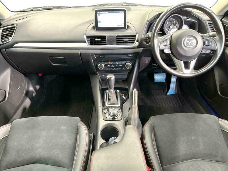 Axela Sport