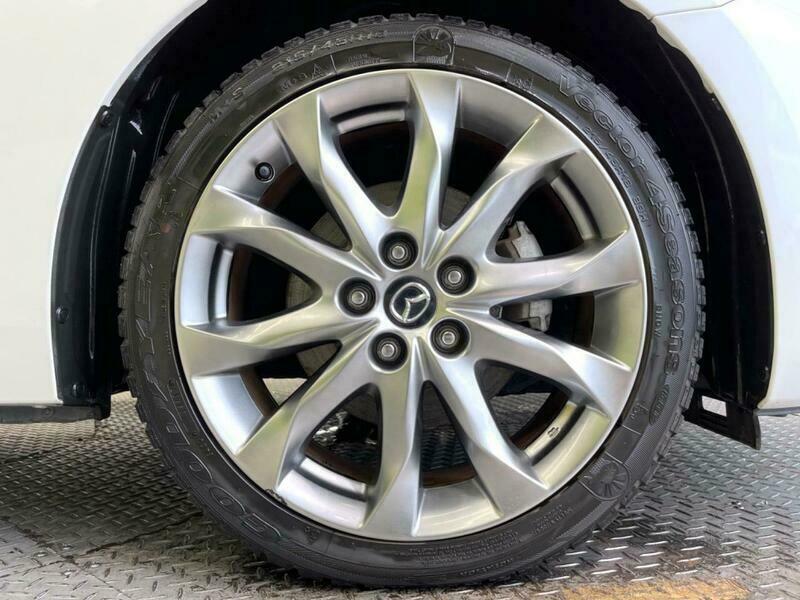 Axela Sport