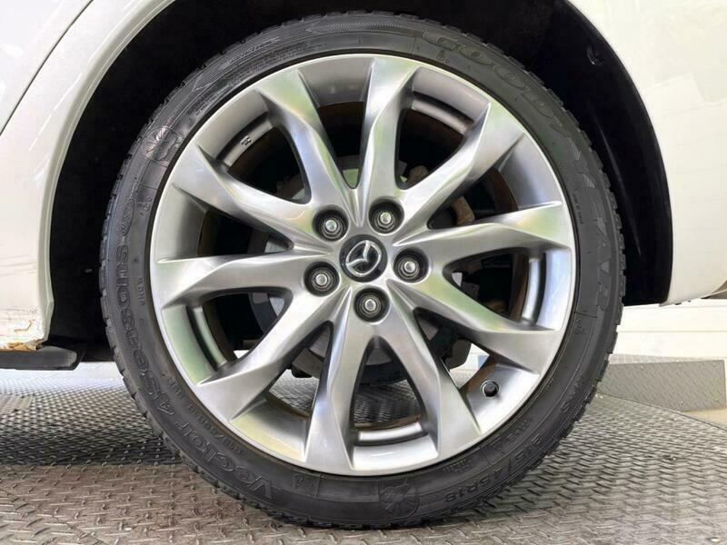 Axela Sport