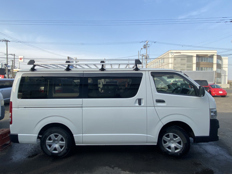 HIACE VAN-6