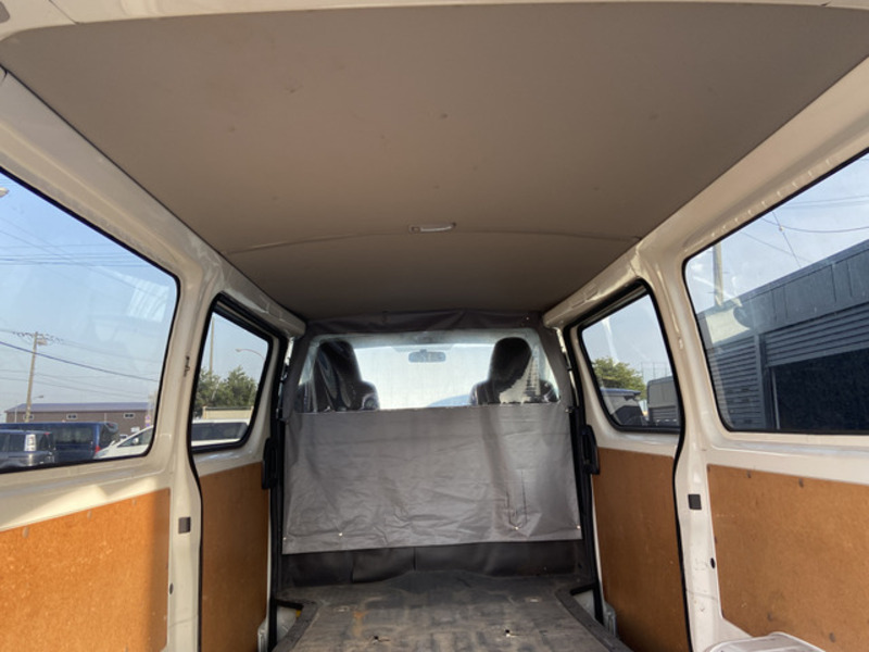 HIACE VAN-11