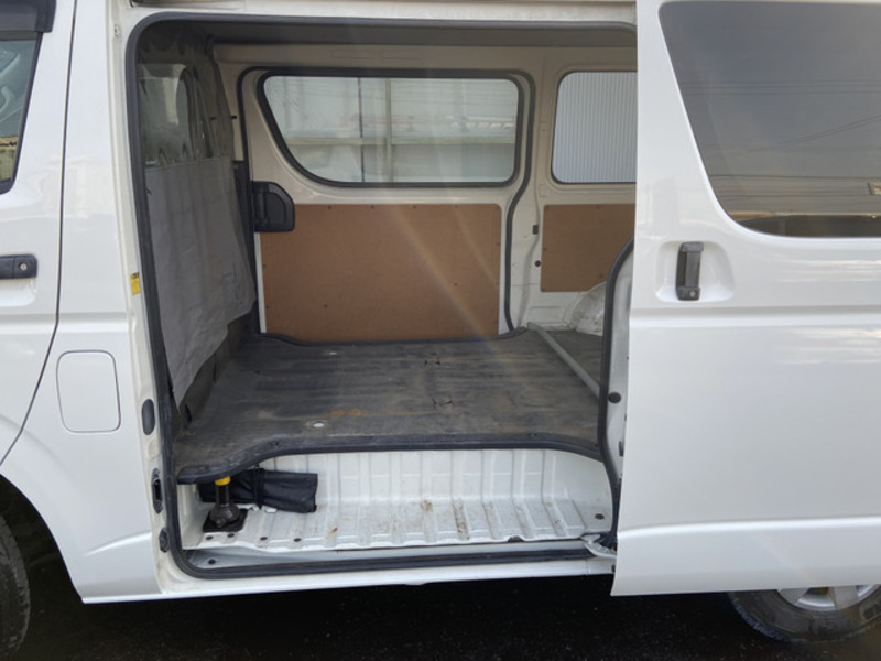 HIACE VAN-12