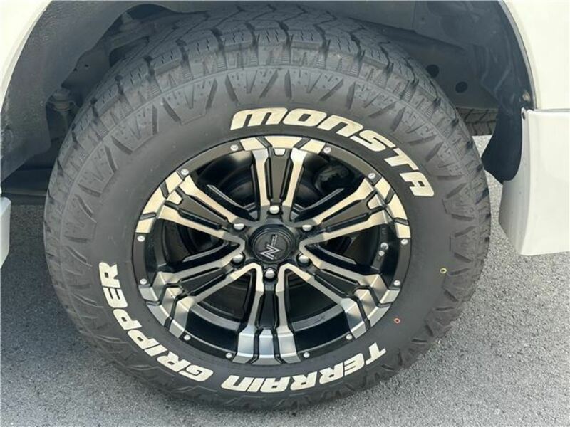 HILUX SURF