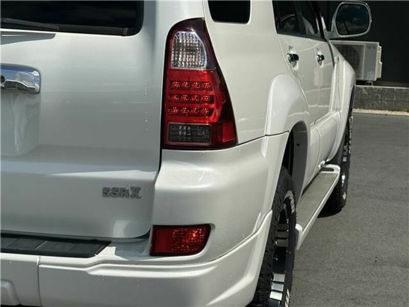 HILUX SURF