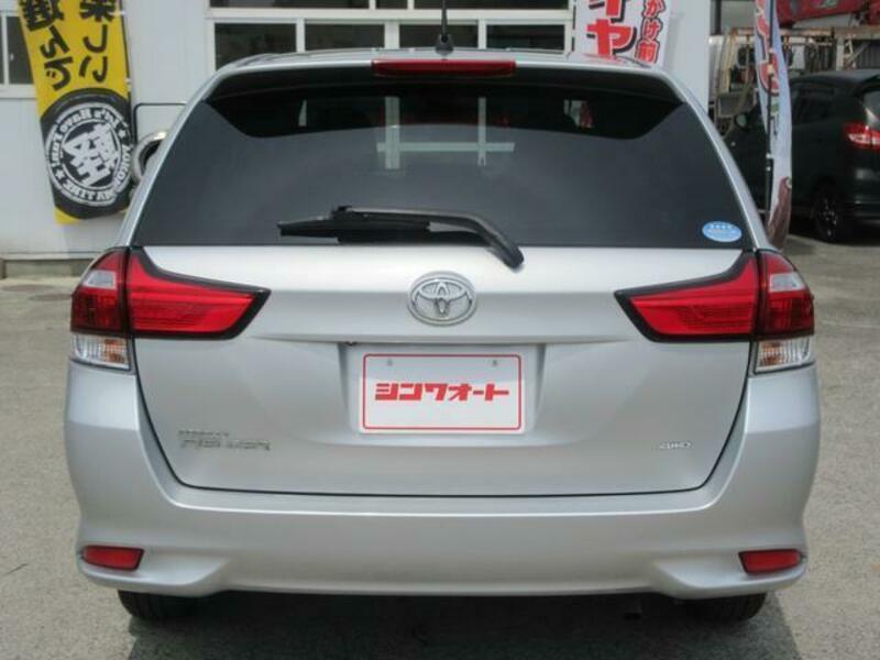 COROLLA FIELDER