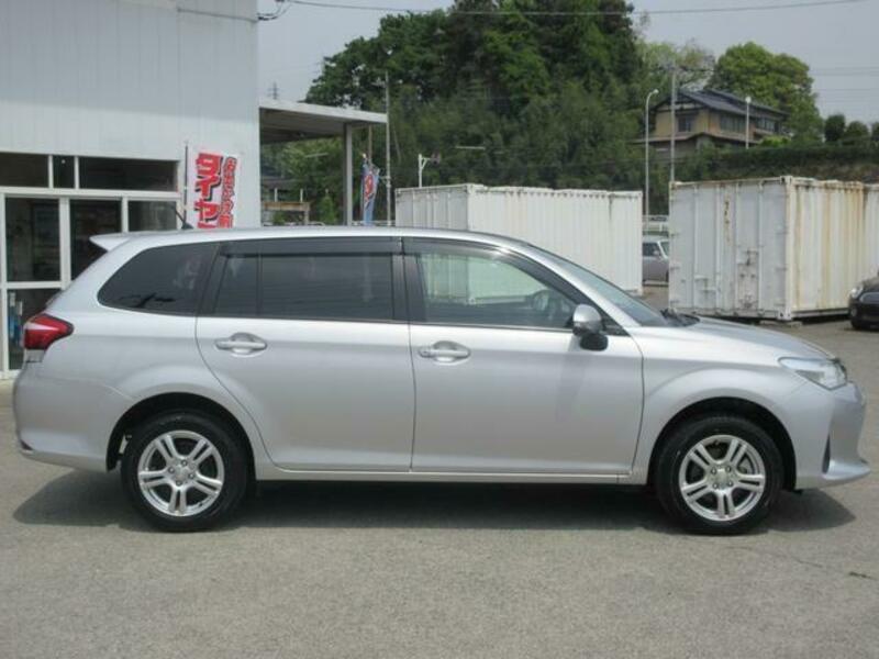 COROLLA FIELDER